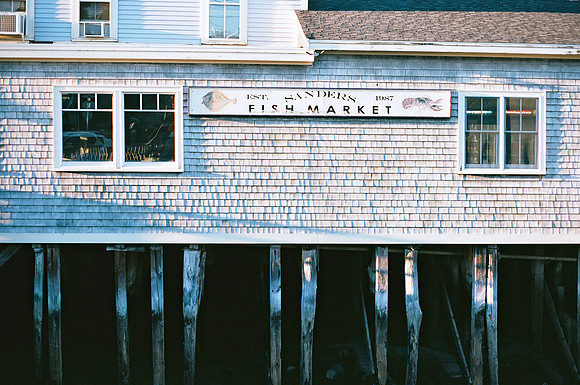 Sanders Fish Market [35mm]