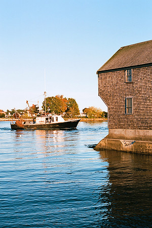 Fishing Boat and Sheafe Warehouse [35mm]